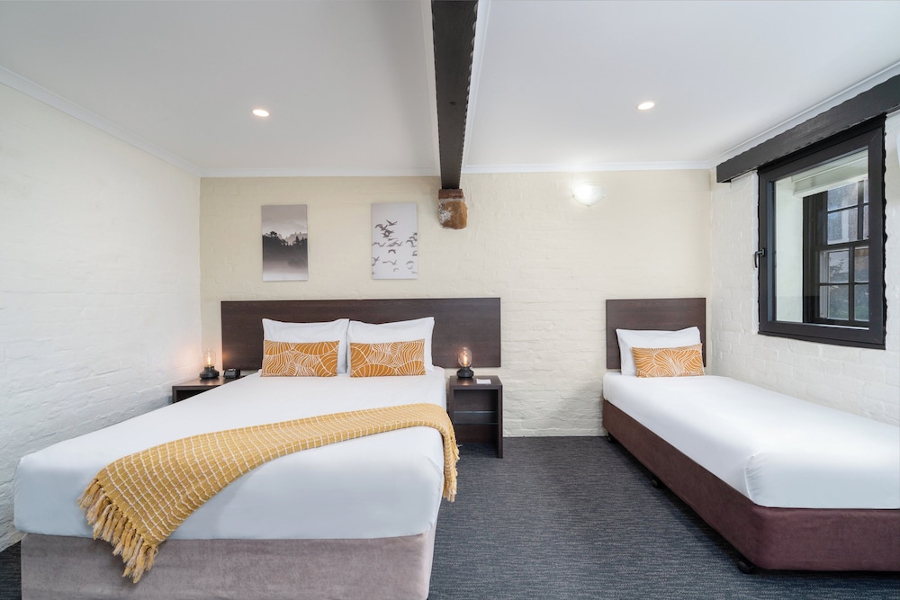 Standard Room - Queen and Single Bed