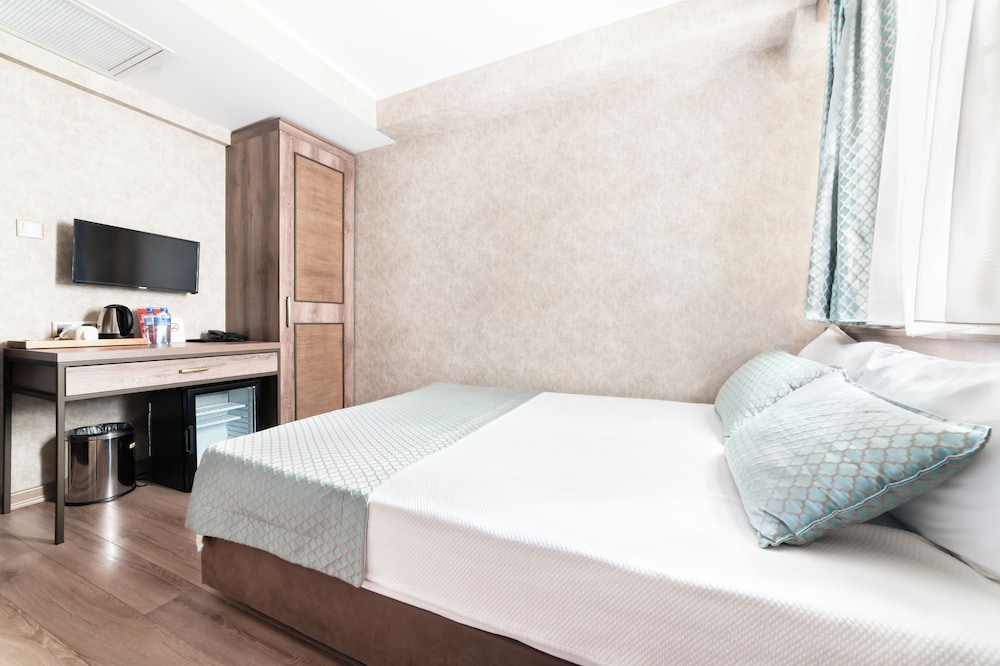 Standard Room photo 3