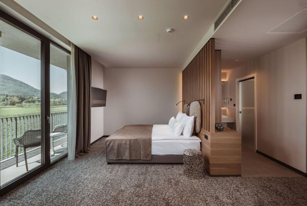 Executive Room, Balcony