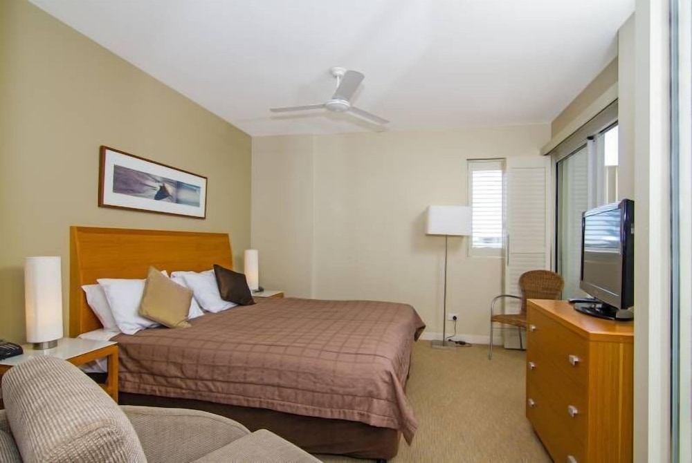 Two Bedroom Dual-Key Spa Suite with Ocean View