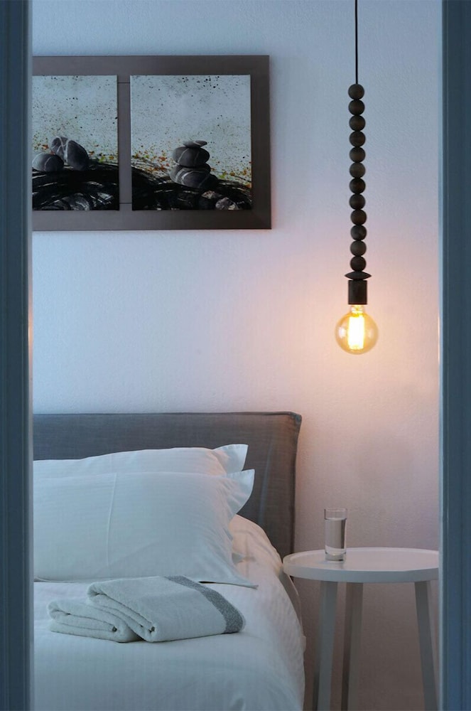 Room, 1 Bedroom - Photo 4