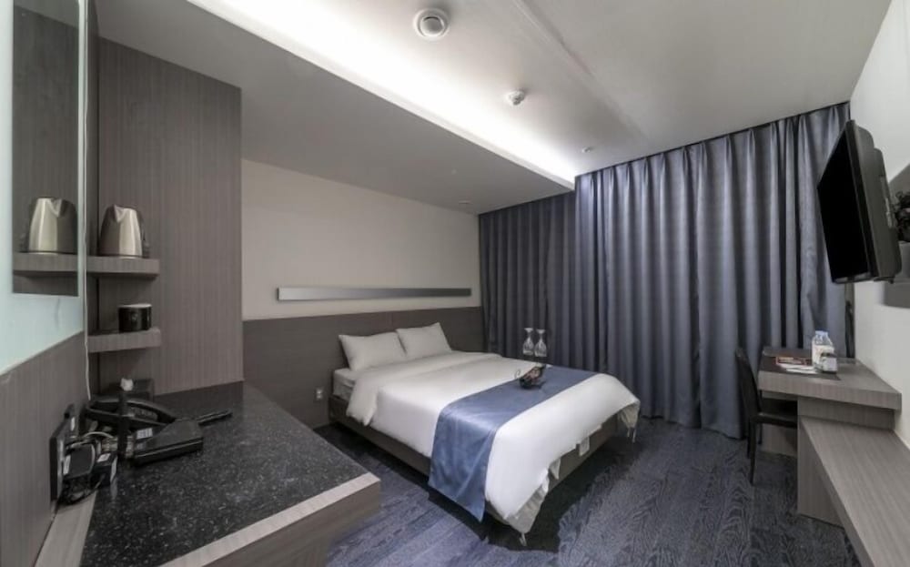 Double Room, 1 Double Bed