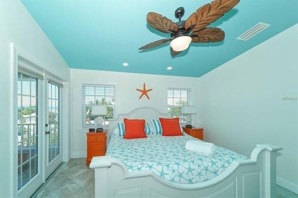 House, 4 Bedrooms photo 1