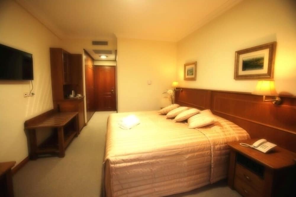 Executive Suite photo 1
