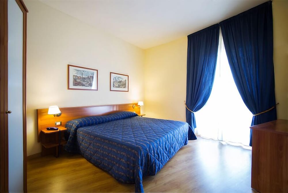 Double or Twin Room photo 1