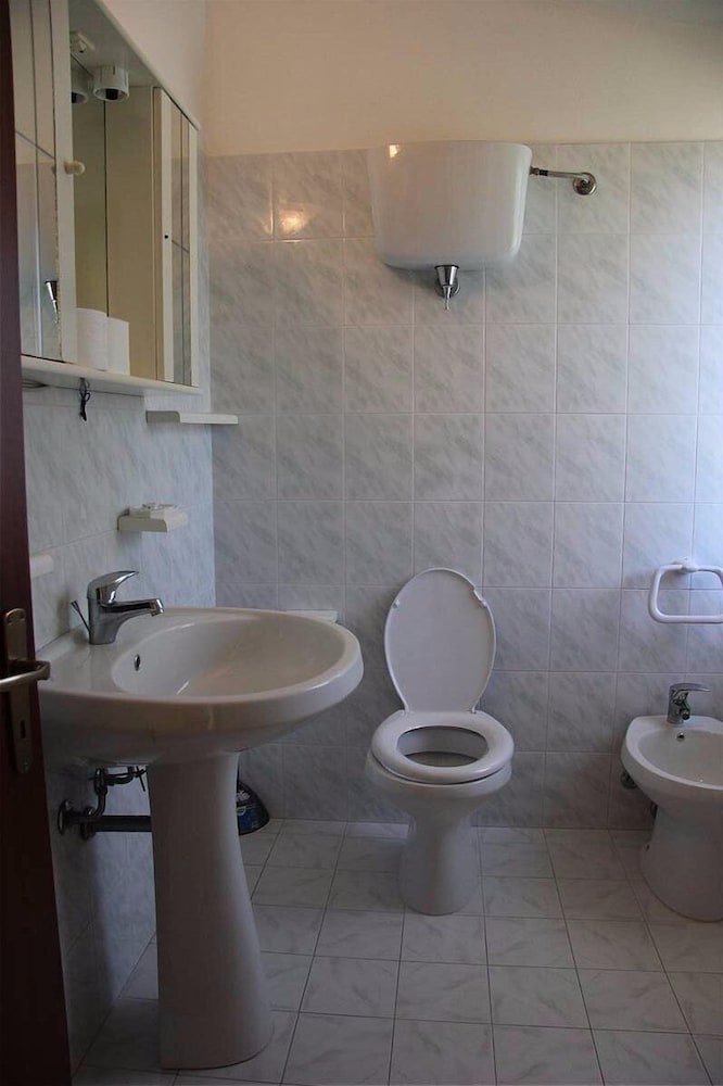 Deluxe Quadruple Room photo 3