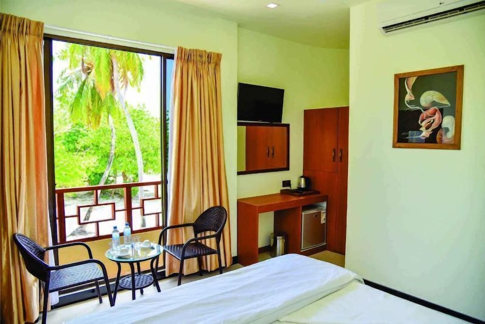 Room, Balcony, Ocean View photo 3