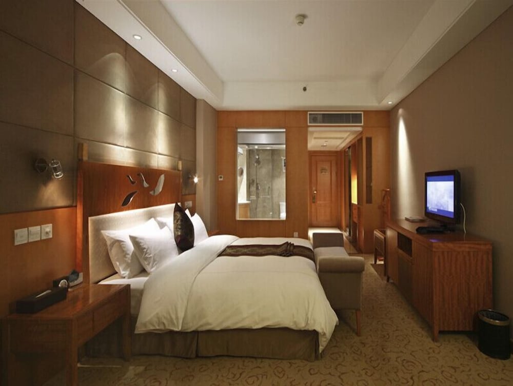 Lake View King Room photo 1
