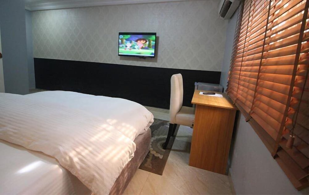 Standard Room - Photo 2