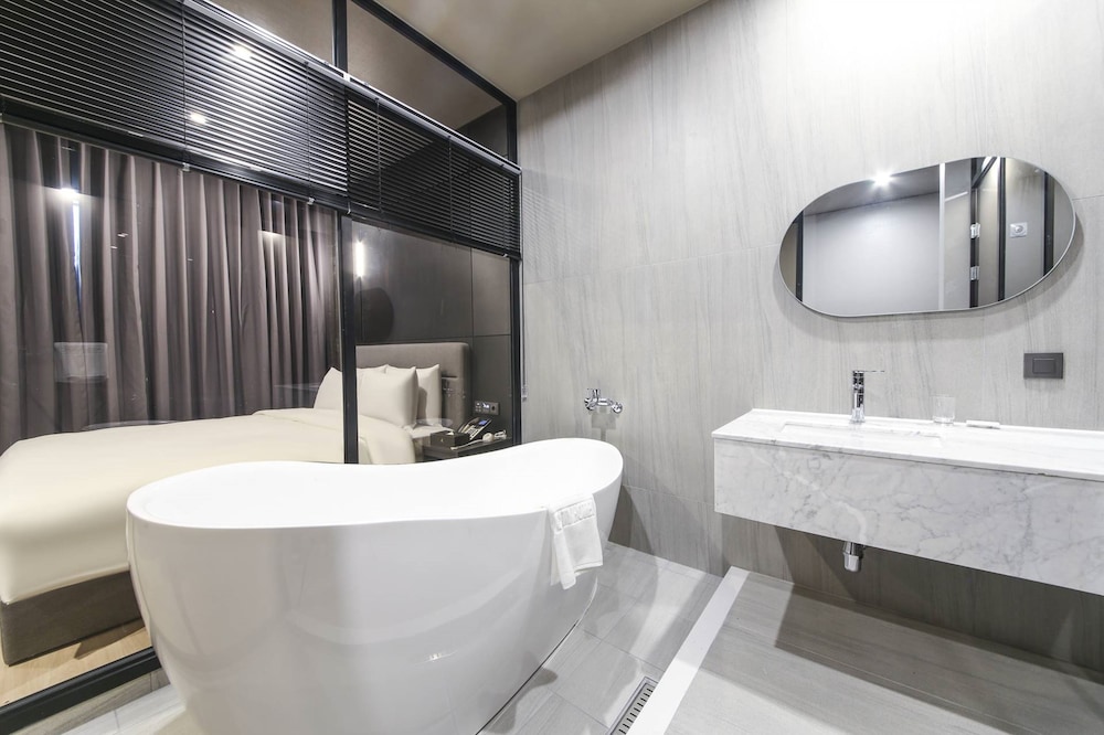 Deluxe Double Room - Photo 2