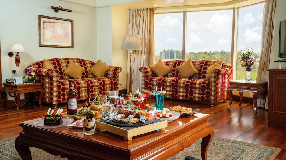Deluxe Suite photo
