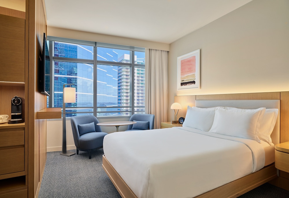 Room, 1 Queen Bed, City View