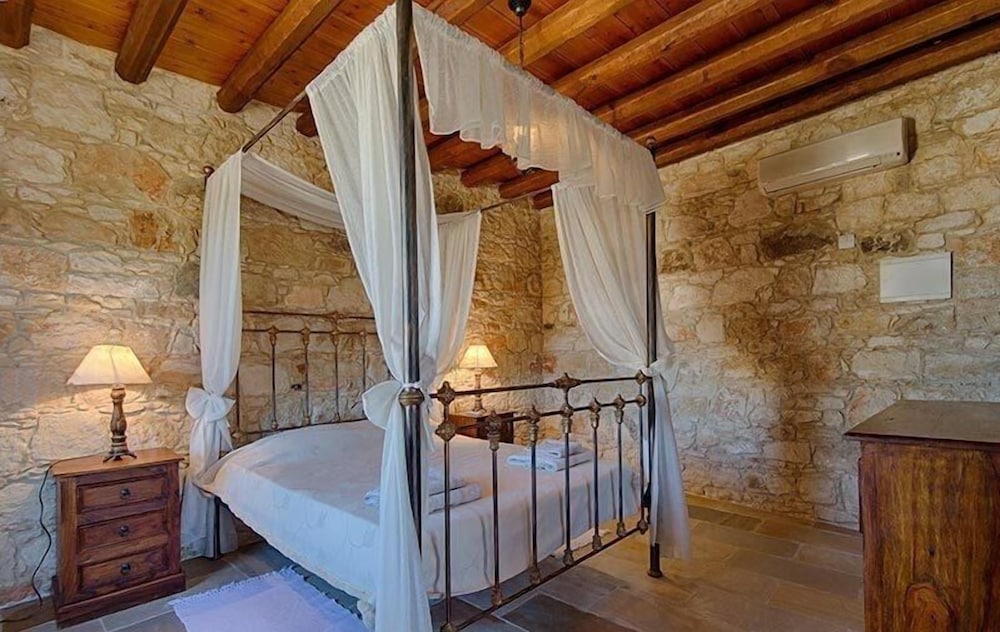 Cottage, 2 Bedrooms, Private Pool photo 2