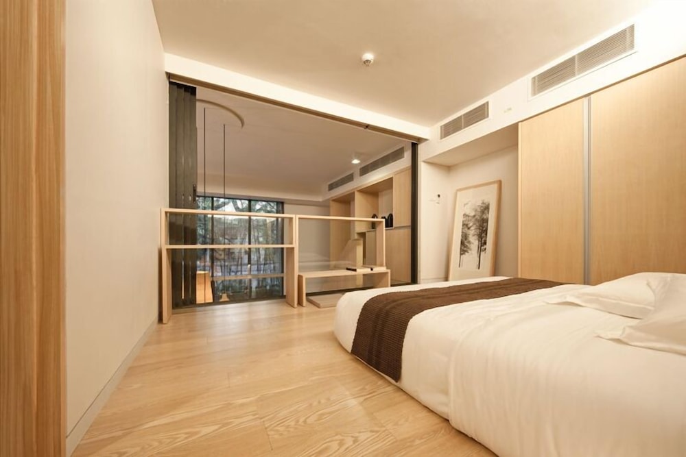 1 Bedroom Duplex Apartment photo 2