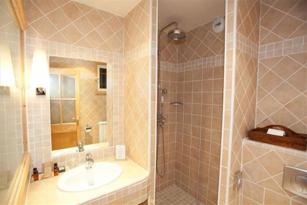 Small room (occupancy 2) photo 2