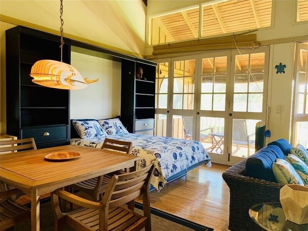 Condo, 1 Bedroom photo 2