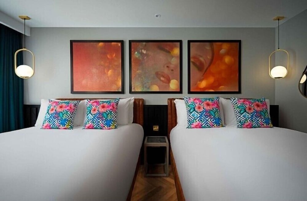 Superior Room, 2 Double Beds (Star)