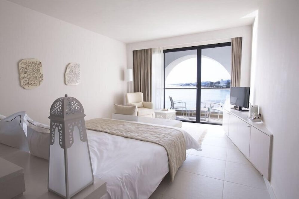 Superior Double Room, Sea View (and pool view)