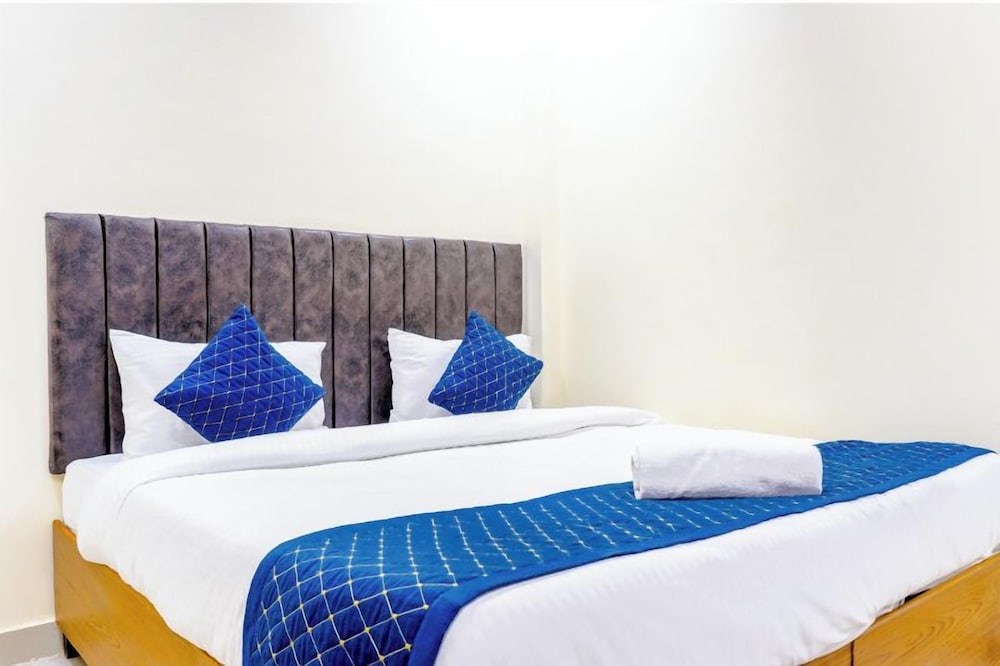Deluxe Room - Photo 2
