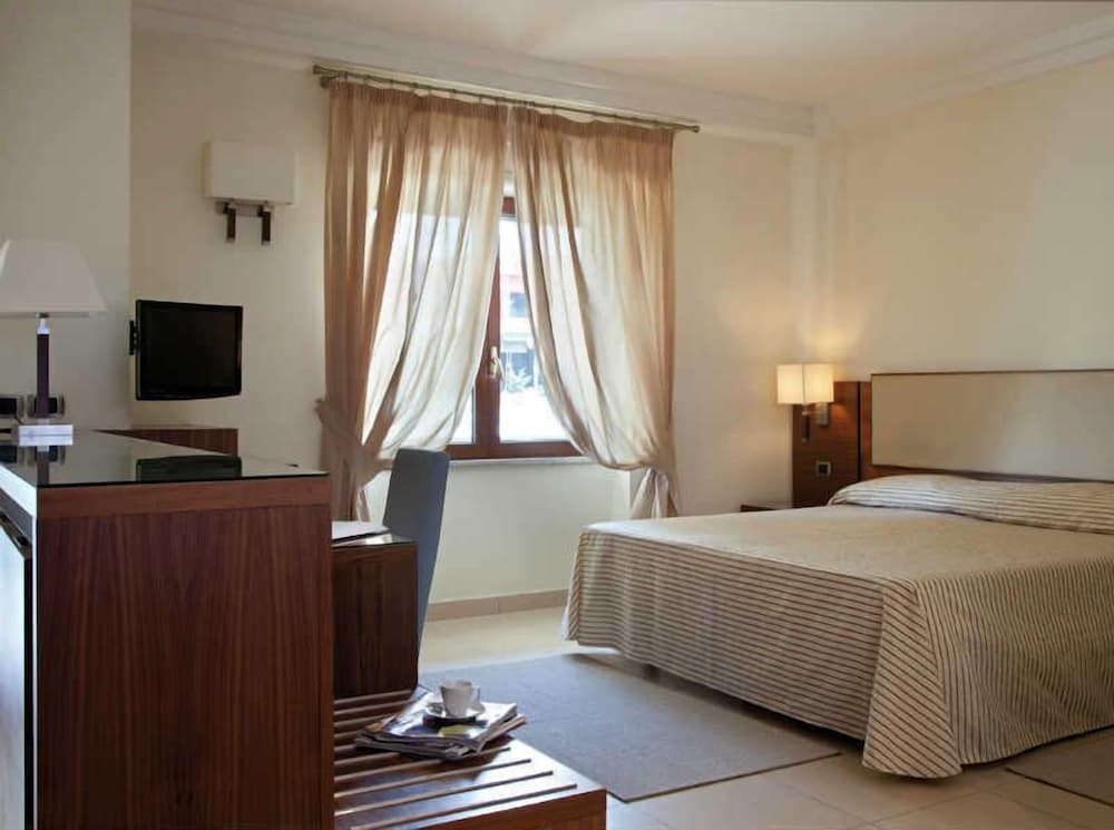 Superior Room, 1 Queen Bed (Twin bed on request) - Photo 3