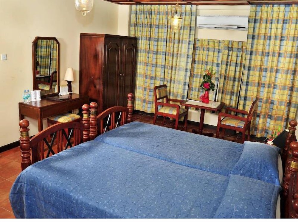 Standard Double or Twin Room - Photo 1