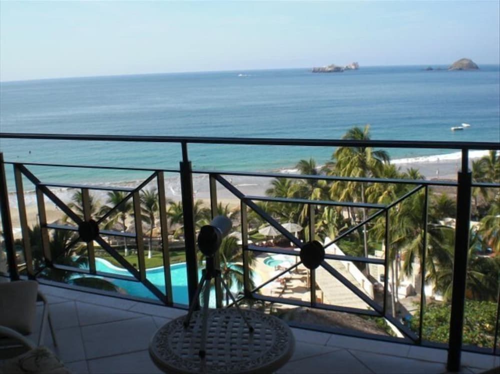 Basic Condo, 1 Bedroom, Ocean View photo 1