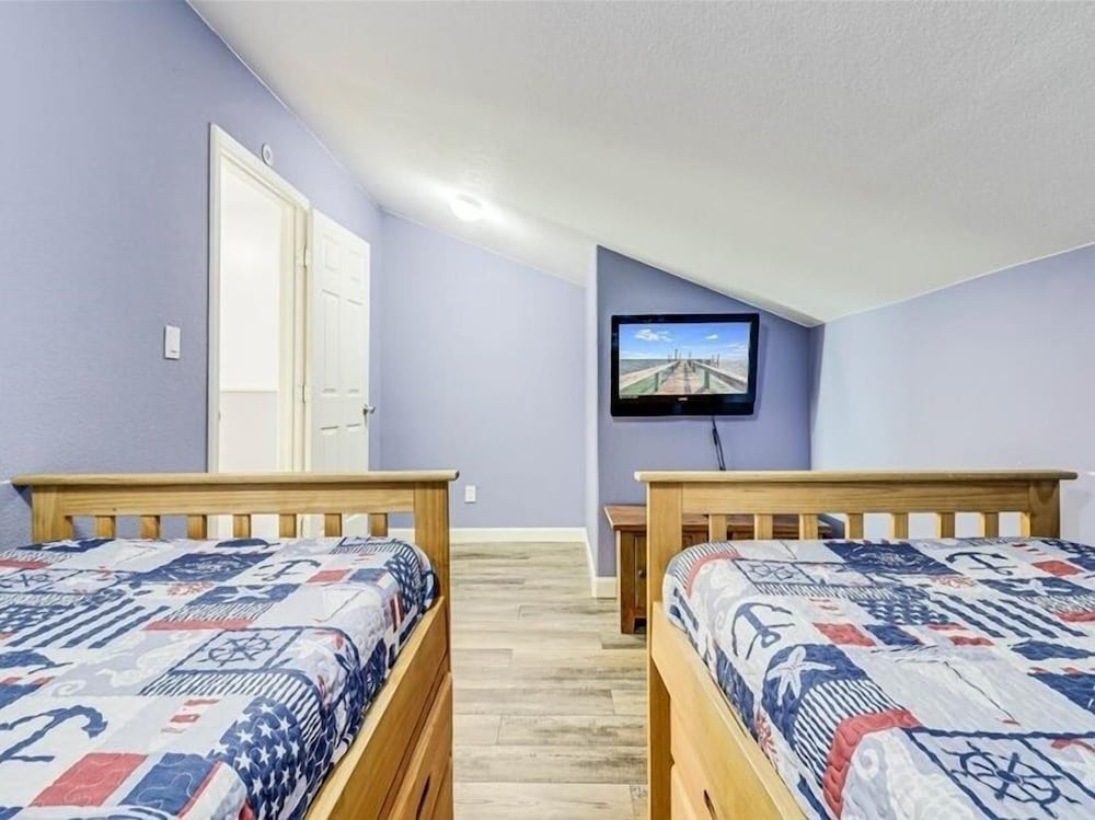 Condo, 3 Bedrooms