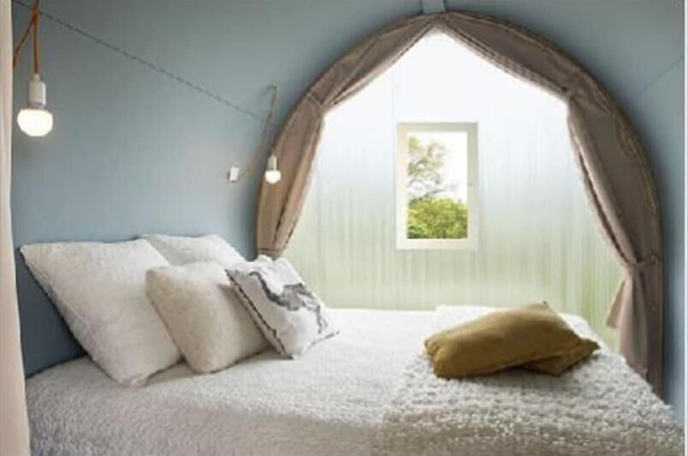 Tent (Coco sweet) photo 1