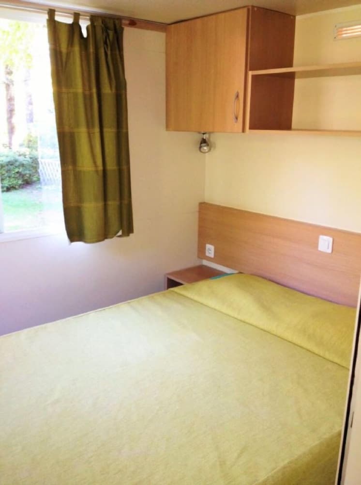 Mobile Home photo 1