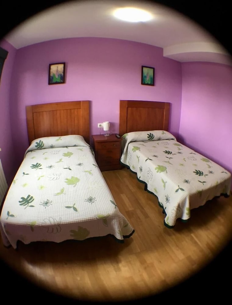 Habitación Doble Básica con Vista a la Montaña