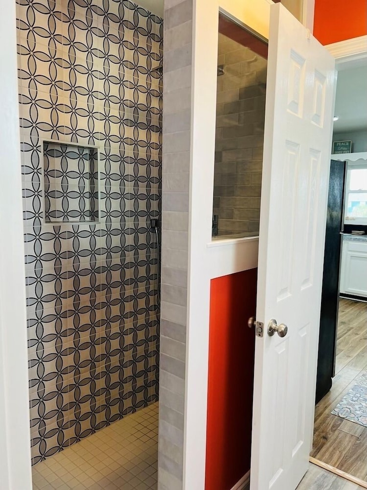 House, 3 Bedrooms photo 2