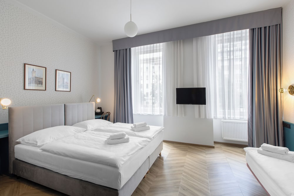 Superior Triple Room - Photo 1