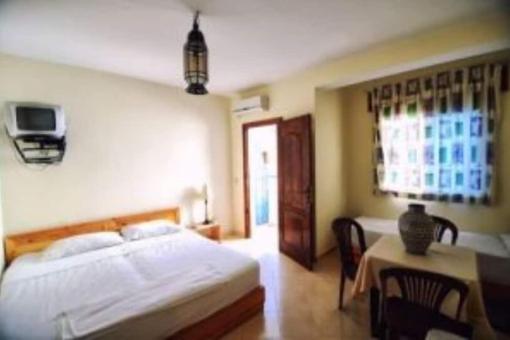 Comfort Apartment, 1 Bedroom, Terrace photo 1