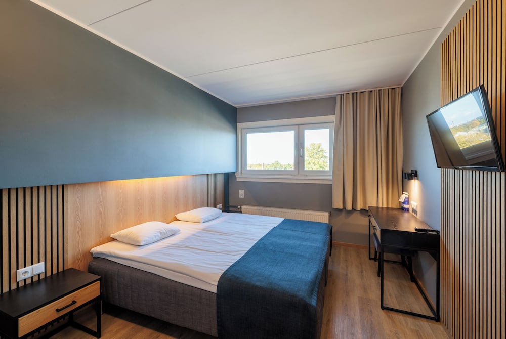 Standard Double Room - Photo 2