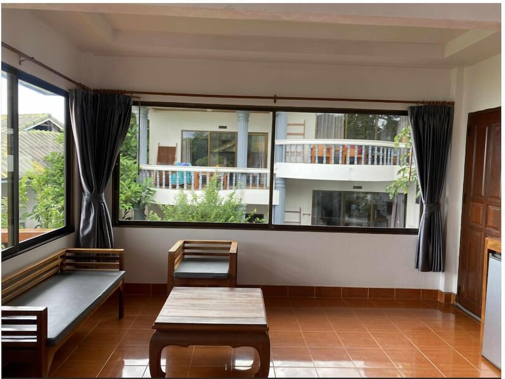 Superior Triple Room, Partial Ocean View