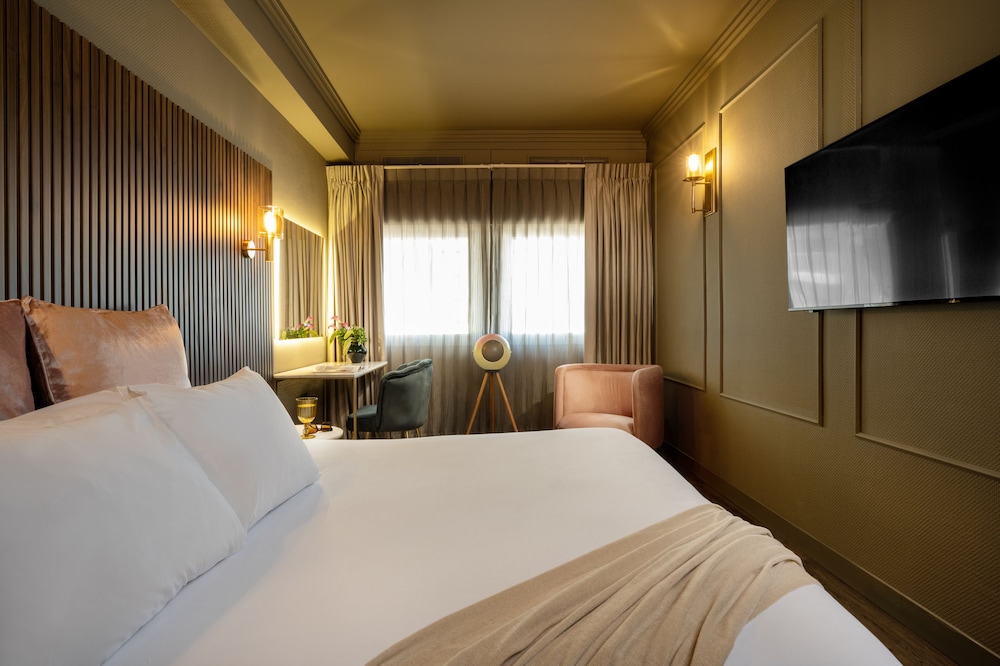 Deluxe Double Room - Photo 6