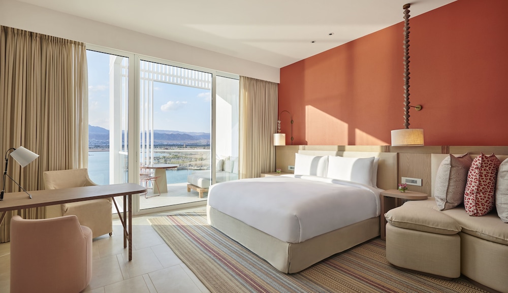Room, 1 King Bed photo 1
