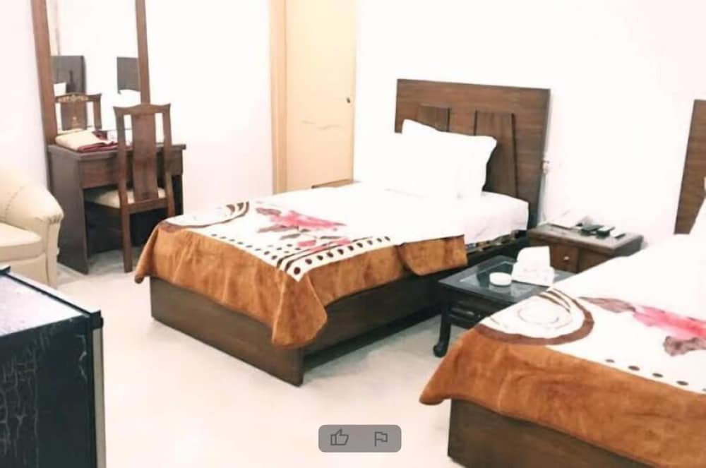 Deluxe Twin Room photo 3