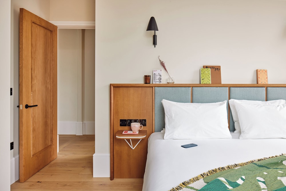Two Bedroom Terrace Suite - Photo 7