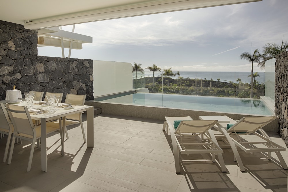Duplex Villa with 2 bedrooms and private pool