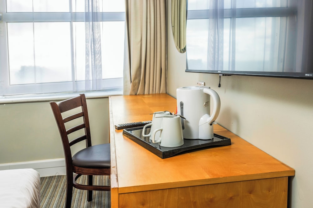 Twin Room, Mobility Accessible photo 2