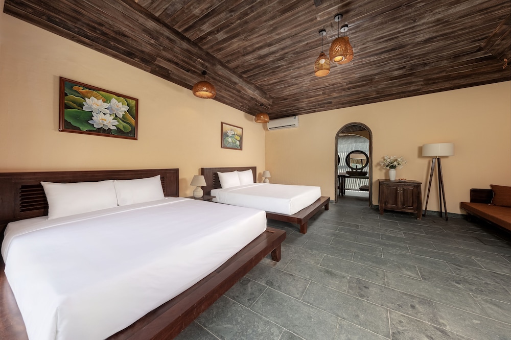 Family Quadruple Room, 1 Bedroom, Garden View photo 2