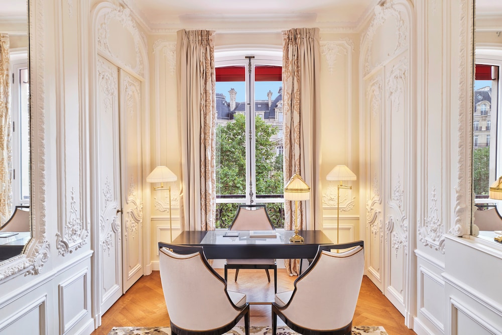 Signature Suite (Champs Elysées) photo 2
