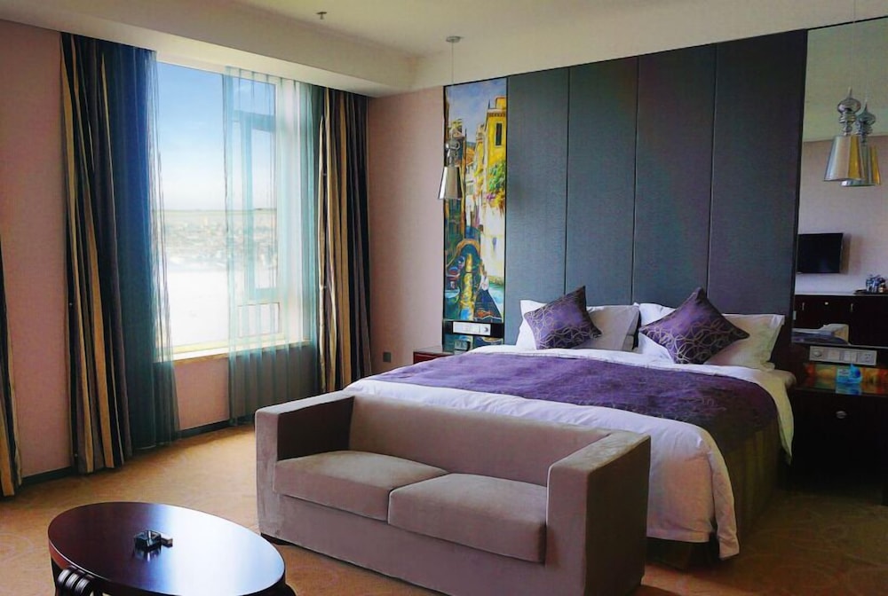 River View Deluxe King Room