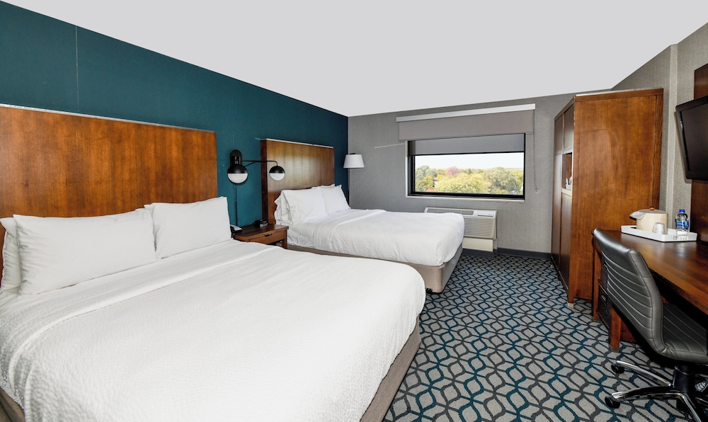 Standard Room, 2 Queen Beds, Pool View - Photo 1