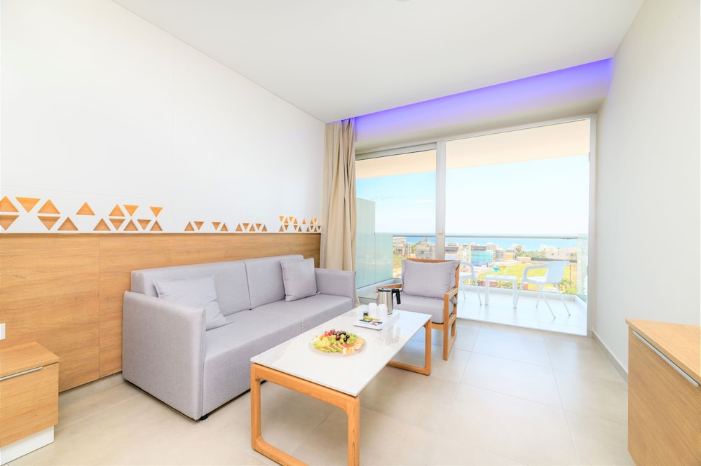 Junior Penthouse, Sea View photo 3