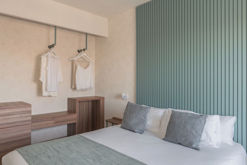 Double Room, Balcony - Photo 4
