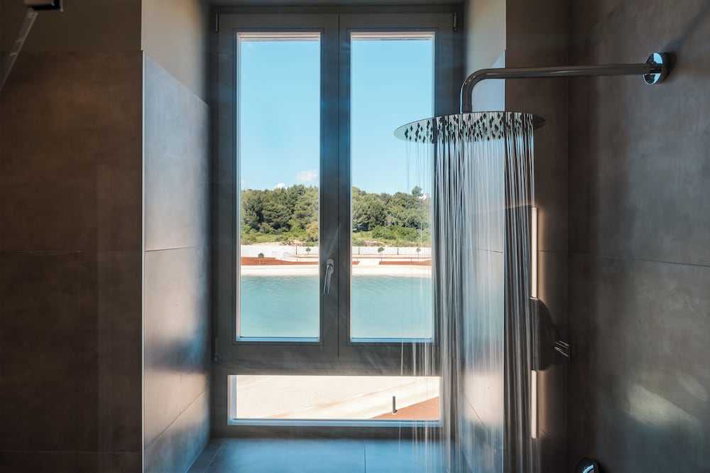 Superior Double Room, 1 King Bed, Sea View