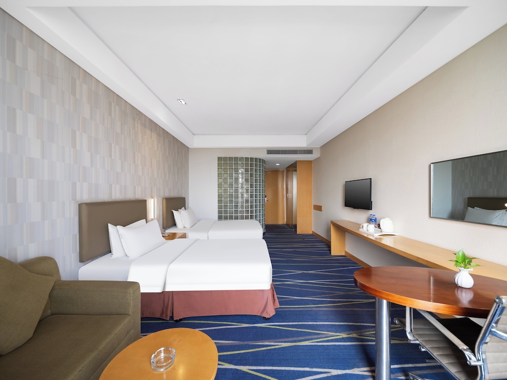 Standard Room, 2 Twin Beds, Smoking photo 3