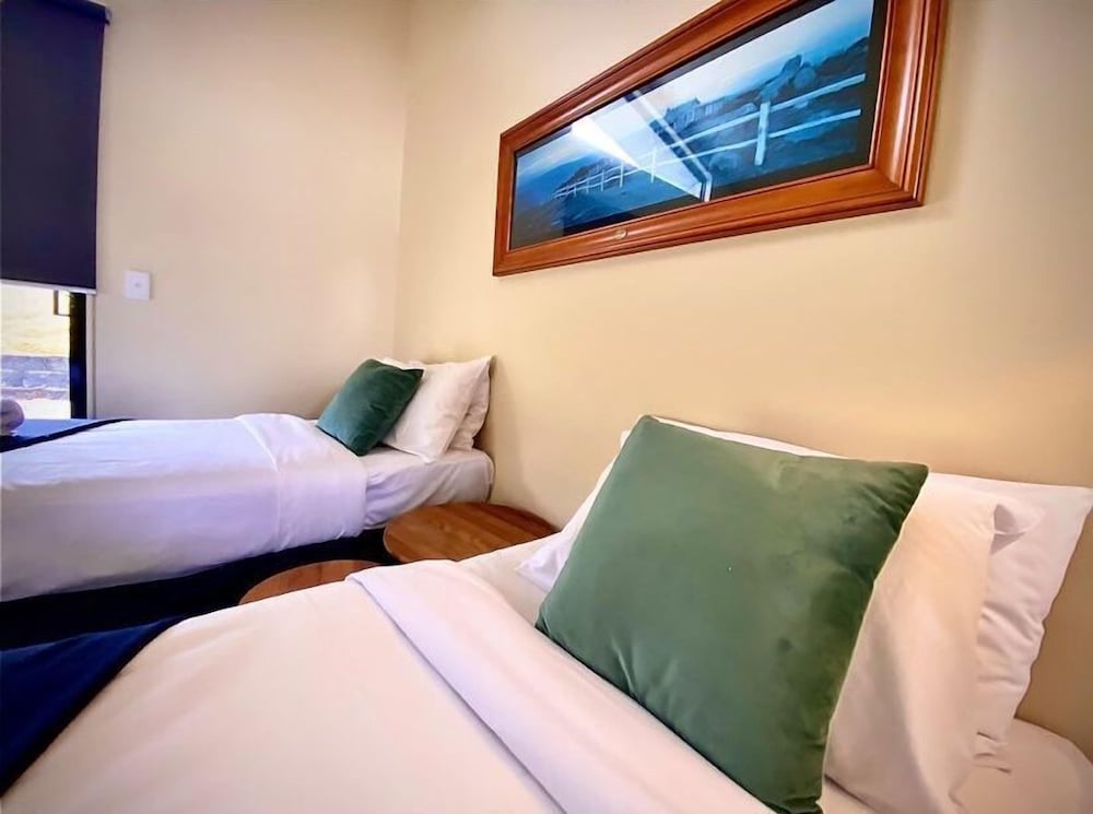 Family Cabin, 1 Bedroom photo 2